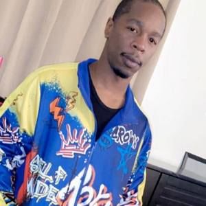 Meet your Posher, Antonio